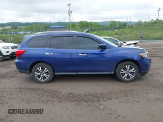 2018 Nissan Pathfinder SV z VIN 5N1DR2MM1JC621095, wystawiony jako IAAI lot #42371403 z przebiegiem 130 925 mil mil oraz . Historia ofert i sprzedaży dostępna na DreamBid. Obrazek 13.