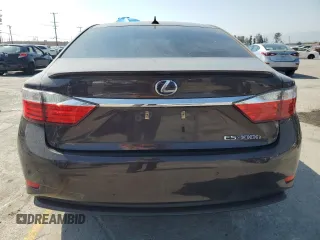 2013 Lexus ES 300h with VIN JTHBW1GG7D2025857, listed as a Copart auction lot 59790165 with 268,381 mi miles and Salvage title. Bid and sale history available at DreamBid. Image 6.