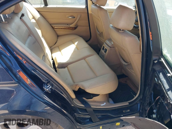 2006 BMW 3 Series 325i with VIN WBAVB175X6NK31214, listed as a IAAI auction lot 42235646 with Not provided miles and . Bid and sale history available at DreamBid. Image 8.