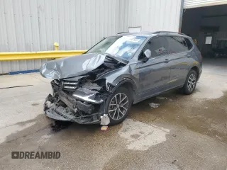 2021 Volkswagen Tiguan S z VIN 3VV1B7AX6MM150458, wystawiony jako Copart lot #51954435 z przebiegiem 66 137 mil mil oraz Szkoda całkowita • Salvage title. Historia ofert i sprzedaży dostępna na DreamBid. Obrazek 1.