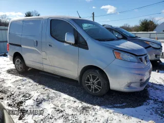 2013 Nissan NV200 SV with VIN 3N6CM0KN8DK690795, listed as a Copart auction lot 41579545 with 154,047 mi miles and Clean title. Bid and sale history available at DreamBid. Image 4.