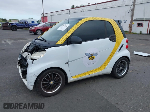2008 Smart fortwo Pure z VIN WMEEJ31X18K126191, wystawiony jako IAAI lot #42045070 z przebiegiem 149 361 mil mil oraz . Historia ofert i sprzedaży dostępna na DreamBid. Obrazek 2.