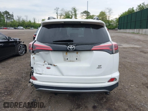 2017 Toyota RAV4 SE z VIN 2T3JFREV3HW695013, wystawiony jako IAAI lot #42232518 z przebiegiem 68 454 mil mil oraz . Historia ofert i sprzedaży dostępna na DreamBid. Obrazek 16.
