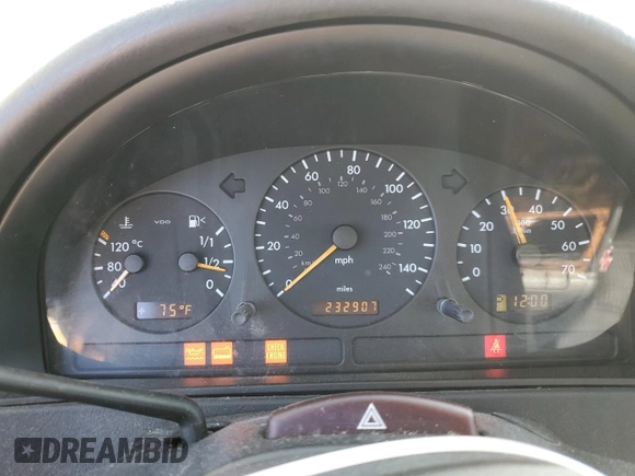 2005 Mercedes-Benz M-Class 3.7L with VIN 4JGAB57E25A535356, listed as a Copart auction lot 67868274 with 232,907 mi miles and Clean Title. Bid and sale history available at carsss.com. Image 9.