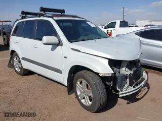 2006 Suzuki Grand Vitara Luxury with VIN JS3TD947464101977, listed as a IAAI auction lot 41742115 with 1 mi miles. Bid and sale history available at carsss.com. Image 1.
