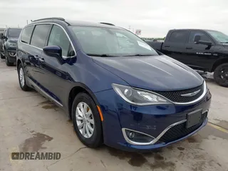 2017 Chrysler Pacifica Touring L with VIN 2C4RC1BG2HR526422, listed as a IAAI auction lot 42032839 with 180,710 mi miles and . Bid and sale history available at DreamBid. Image 1.