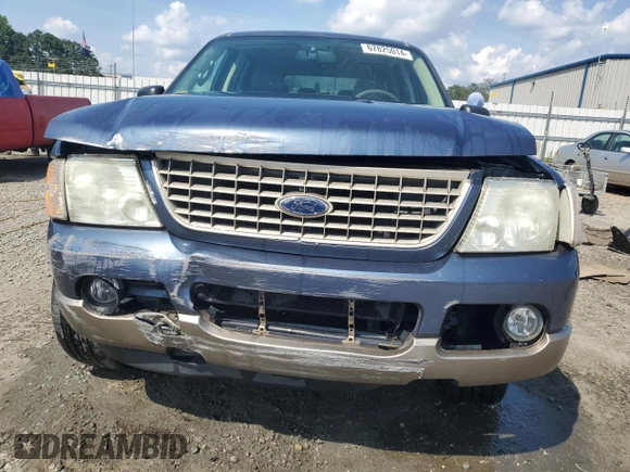 2003 Ford Explorer Eddie Bauer z VIN 1FMZU74K33UC30818, wystawiony jako Copart lot #67825014 z przebiegiem 244 759 mil mil oraz Szkoda całkowita • Salvage title. Historia ofert i sprzedaży dostępna na DreamBid. Obrazek 5.