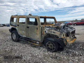 2004 Hummer H2 with VIN 5GRGN23U14H117277, listed as a Copart auction lot 87757135 with Not Provided miles and Salvage Title. Bid and sale history available at carsss.com. Image 4.