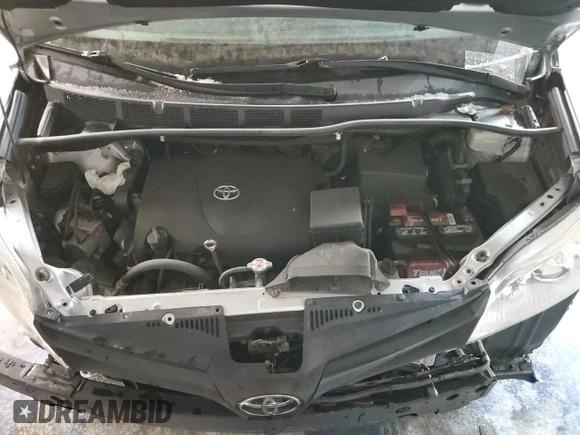 2018 Toyota Sienna L with VIN 5TDZZ3DC7JS941222, listed as a Copart auction lot 72566472 with 50,112 mi miles and . Bid and sale history available at DreamBid. Image 12.