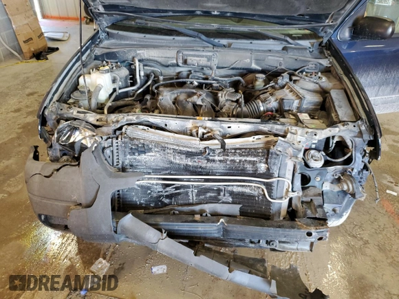 2004 Ford Escape XLS with VIN 1FMYU92154KA14600, listed as a Copart auction lot 83101474 with 305,444 mi miles and Salvage Title. Bid and sale history available at DreamBid. Image 12.