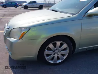 2007 Toyota Avalon XL with VIN 4T1BK36B67U252394, listed as a IAAI auction lot 41978589 with 256,359 mi miles. Bid and sale history available at carsss.com. Image 13.