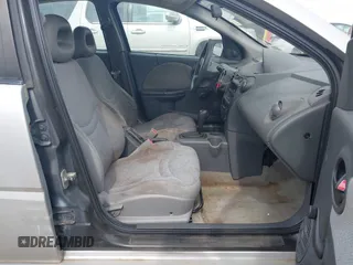 2005 Saturn ION ION 1 z VIN 1G8AG52F85Z132970, wystawiony jako IAAI lot #42541528 z przebiegiem 250 591 mil mil oraz . Historia ofert i sprzedaży dostępna na DreamBid. Obrazek 5.