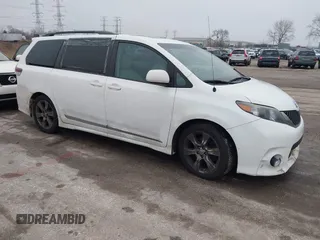 2011 Toyota Sienna SE with VIN 5TDXK3DC0BS122811, listed as a IAAI auction lot 41491159 with 337,201 mi miles and . Bid and sale history available at DreamBid. Image 1.