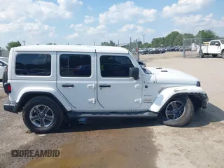 2020 Jeep Wrangler Unlimited Sahara with VIN 1C4HJXEN2LW109428, listed as a IAAI auction lot 42296943 with 155,766 mi miles and . Bid and sale history available at DreamBid. Image 13.