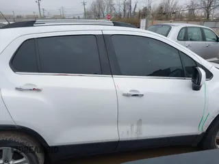 2019 Chevrolet Trax LT with VIN KL7CJLSB6KB913781, listed as a IAAI auction lot 41855655 with 86,444 mi miles and . Bid and sale history available at carsss.com. Image 14.
