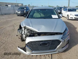 2019 Hyundai Sonata SE with VIN 5NPE24AF9KH771640, listed as a IAAI auction lot 41886677 with 151,909 mi miles and . Bid and sale history available at carsss.com. Image 12.