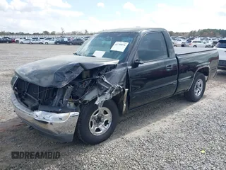 1999 GMC New Sierra 1500 SL with VIN 1GTEC14W2XZ512494, listed as a IAAI auction lot 41799076 with 210,710 mi miles. Bid and sale history available at carsss.com. Image 2.