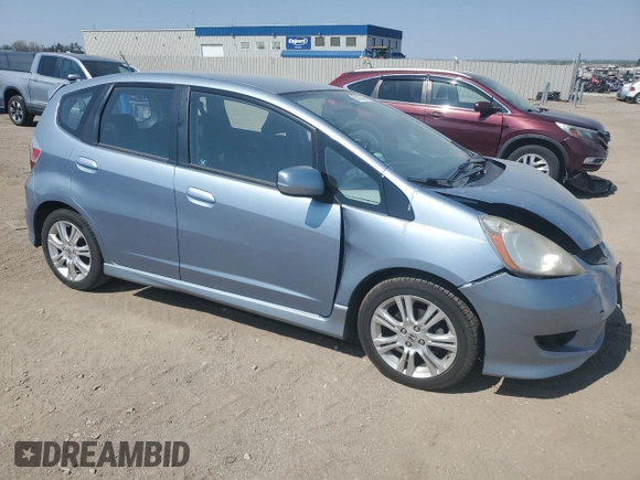 2011 Honda Fit Sport z VIN JHMGE8H53BC021245, wystawiony jako Copart lot #55393345 z przebiegiem 133 910 mil mil oraz Szkody całkowita. Historia ofert i sprzedaży dostępna na DreamBid. Obrazek 4.