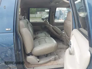 1999 GMC Suburban with VIN 3GKFK16R2XG501319, listed as a IAAI auction lot 42491117 with 231,561 mi miles and . Bid and sale history available at DreamBid. Image 8.