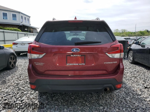2023 Subaru Forester Premium with VIN JF2SKAECXPH528007, listed as a Copart auction lot 57000895 with 10,720 mi miles and Salvage title. Bid and sale history available at DreamBid. Image 6.
