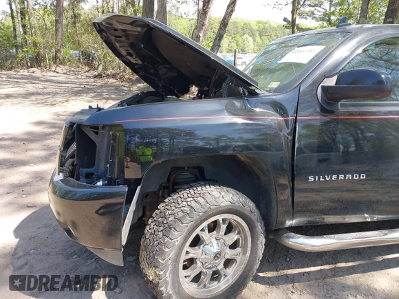 2013 Chevrolet Silverado 1500 LTZ with VIN 1GCRKTE76DZ354602, listed as a IAAI auction lot 42066451 with 81,907 mi miles and . Bid and sale history available at DreamBid. Image 19.