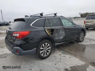 2018 Subaru Outback Touring with VIN 4S4BSATCXJ3230624, listed as a Copart auction lot 46512885 with 88,041 mi miles and Salvage Title. Bid and sale history available at carsss.com. Image 3.