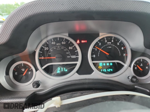 2007 Jeep Wrangler Sahara with VIN 1J8FA54117L172014, listed as a Copart auction lot 63131755 with 115,124 mi miles and Clean title. Bid and sale history available at DreamBid. Image 9.