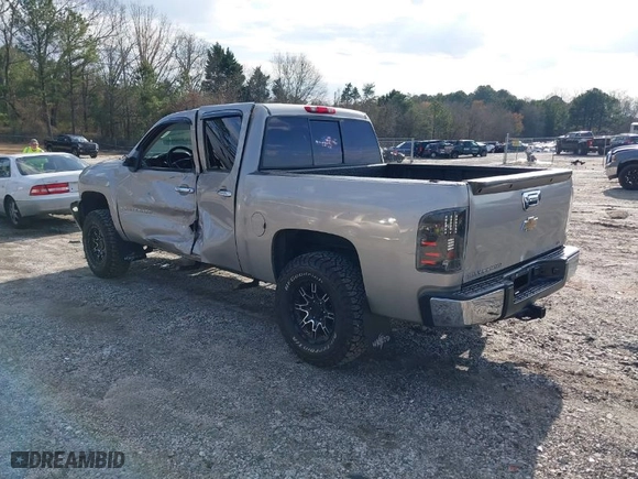 2009 Chevrolet Silverado 1500 LS with VIN 3GCEK13C89G153861, listed as a IAAI auction lot 41587774 with NaN miles. Bid and sale history available at carsss.com. Image 3.