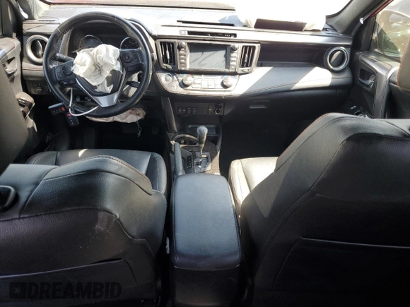2017 Toyota RAV4 SE z VIN JTMNFREV7HJ130442, wystawiony jako Copart lot #62579955 z przebiegiem 117 519 mil mil oraz Szkoda całkowita • Salvage title. Historia ofert i sprzedaży dostępna na DreamBid. Obrazek 8.