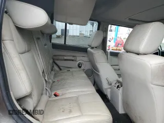 2006 Jeep Commander Limited z VIN 1J8HG58236C299193, wystawiony jako Copart lot #55725905 z przebiegiem 171 946 mil mil oraz Szkoda całkowita • Salvage title. Historia ofert i sprzedaży dostępna na DreamBid. Obrazek 11.