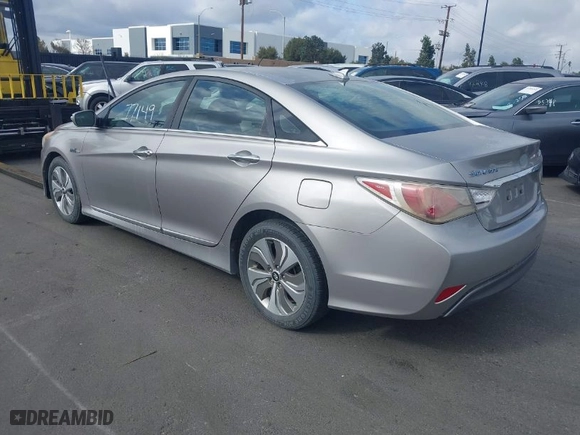 2013 Hyundai Sonata Hybrid Limited w/Panoramic Sunroof Pkg with VIN KMHEC4A44DA093915, listed as a IAAI auction lot 41477149 with NaN miles. Bid and sale history available at carsss.com. Image 3.