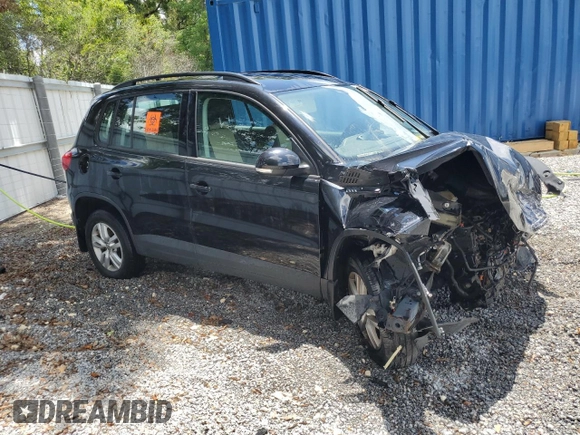 2017 Volkswagen Tiguan S with VIN WVGBV7AXXHK035526, listed as a Copart auction lot 48862055 with 89,558 mi miles and Clean Title. Bid and sale history available at DreamBid. Image 4.