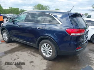 2017 Kia Sorento LX z VIN 5XYPG4A3XHG287217, wystawiony jako IAAI lot #42067077 z przebiegiem 112 324 mil mil oraz . Historia ofert i sprzedaży dostępna na DreamBid. Obrazek 3.