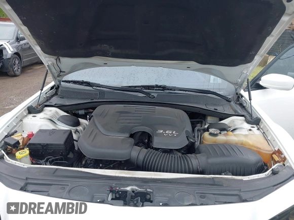 2014 Chrysler 300 S with VIN 2C3CCABG9EH355602, listed as a IAAI auction lot 42244756 with 165,816 mi miles and . Bid and sale history available at DreamBid. Image 10.