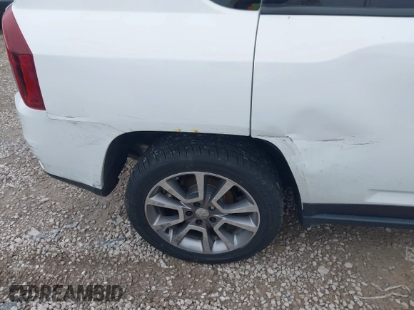 2016 Jeep Compass Latitude with VIN 1C4NJDEB6GD534157, listed as a IAAI auction lot 42022813 with 147,000 mi miles and . Bid and sale history available at DreamBid. Image 16.