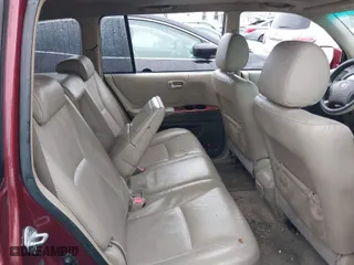 2006 Toyota Highlander w/3rd Row with VIN JTEDP21A860114221, listed as a IAAI auction lot 41070045 with 231,652 mi miles. Bid and sale history available at carsss.com. Image 8.