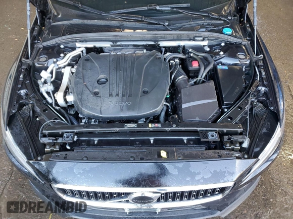 2024 Volvo V60 Plus with VIN YV4L12WY3R2134759, listed as a Copart auction lot 88121315 with 21,316 mi miles and Clean title. Bid and sale history available at DreamBid. Image 11.