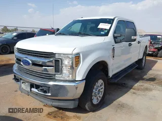 2019 Ford F-250 XL with VIN 1FT7W2B65KED74071, listed as a IAAI auction lot 42505692 with 197,880 mi miles and . Bid and sale history available at DreamBid. Image 2.
