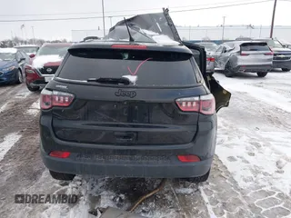 2020 Jeep Compass Latitude с VIN 3C4NJDBB1LT133401, выставлен на аукционе IAAI как лот 41446545 с пробегом 27 989 миль миль и . История ставок и продаж доступна на DreamBid. Изображение 15.