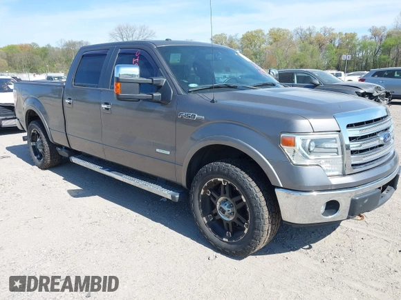 2013 Ford F-150 XL with VIN 1FTFW1ET0DKD86186, listed as a IAAI auction lot 42107898 with 97,635 mi miles and . Bid and sale history available at carsss.com. Image 1.