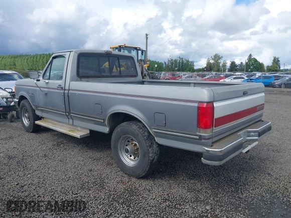 1990 Ford F-250 с VIN 2FTHF25HXLCA21768, выставлен на аукционе IAAI как лот 42224384 с пробегом 90 158 миль миль и . История ставок и продаж доступна на DreamBid. Изображение 3.