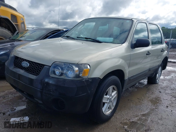 2005 Ford Escape XLS Value with VIN 1FMYU02Z45KB85048, listed as a IAAI auction lot 42309081 with 106,395 mi miles and . Bid and sale history available at DreamBid. Image 17.