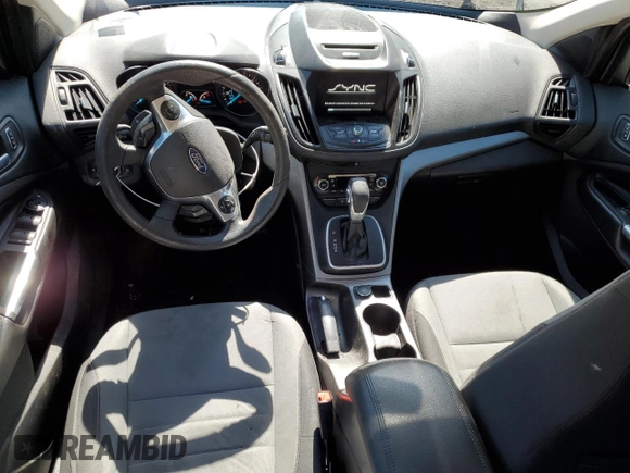 2013 Ford Escape SE z VIN 1FMCU9G99DUC73121, wystawiony jako Copart lot #57966605 z przebiegiem 169 764 mil mil oraz Szkoda całkowita • Salvage title. Historia ofert i sprzedaży dostępna na DreamBid. Obrazek 8.
