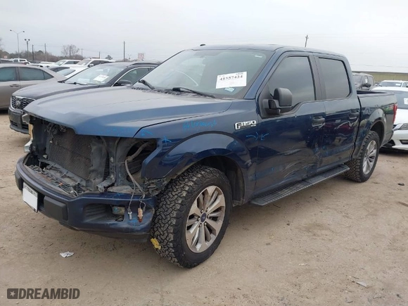 2018 Ford F-150 XL with VIN 1FTEW1CP2JFC00220, listed as a IAAI auction lot 41557424 with 263,032 mi miles. Bid and sale history available at carsss.com. Image 2.