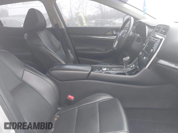 2019 Nissan Maxima Platinum z VIN 1N4AA6AV6KC372254, wystawiony jako IAAI lot #41519515 z przebiegiem 124 326 mil mil oraz . Historia ofert i sprzedaży dostępna na DreamBid. Obrazek 5.