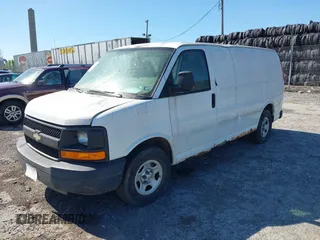 2008 Chevrolet Express Cargo с VIN 1GCFG15XX81173208, выставлен на аукционе IAAI как лот 42011971 с пробегом Не указан миль и . История ставок и продаж доступна на DreamBid. Изображение 2.