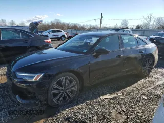 2024 Audi A6 Premium z VIN WAUD3BF26RN018206, wystawiony jako Copart lot #86254434 z przebiegiem 9 438 mil mil oraz Szkoda całkowita • Salvage title. Historia ofert i sprzedaży dostępna na DreamBid. Obrazek 1.