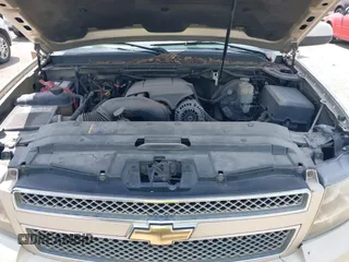 2007 Chevrolet Suburban LTZ with VIN 3GNFC16077G143345, listed as a IAAI auction lot 42073956 with Not Provided miles. Bid and sale history available at carsss.com. Image 10.