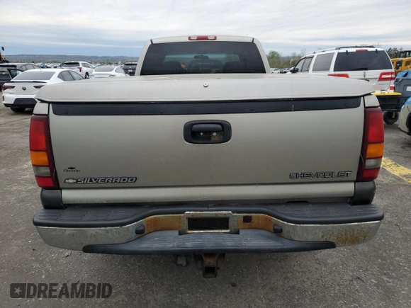 2000 Chevrolet Silverado 2500 LT with VIN 1GCGK29U0YE159920, listed as a Copart auction lot 53829755 with 104,964 mi miles and Clean Title. Bid and sale history available at carsss.com. Image 6.
