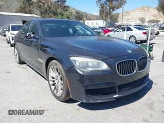 2013 BMW 7 Series 750i с VIN WBAYA8C50DD227951, выставлен на аукционе IAAI как лот 41842264 с пробегом 157 438 миль миль и . История ставок и продаж доступна на DreamBid. Изображение 1.